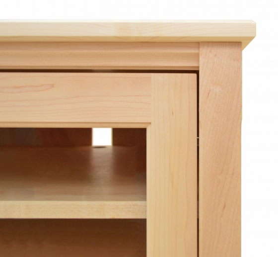 TV Console 2 Shaker Maple detail 2